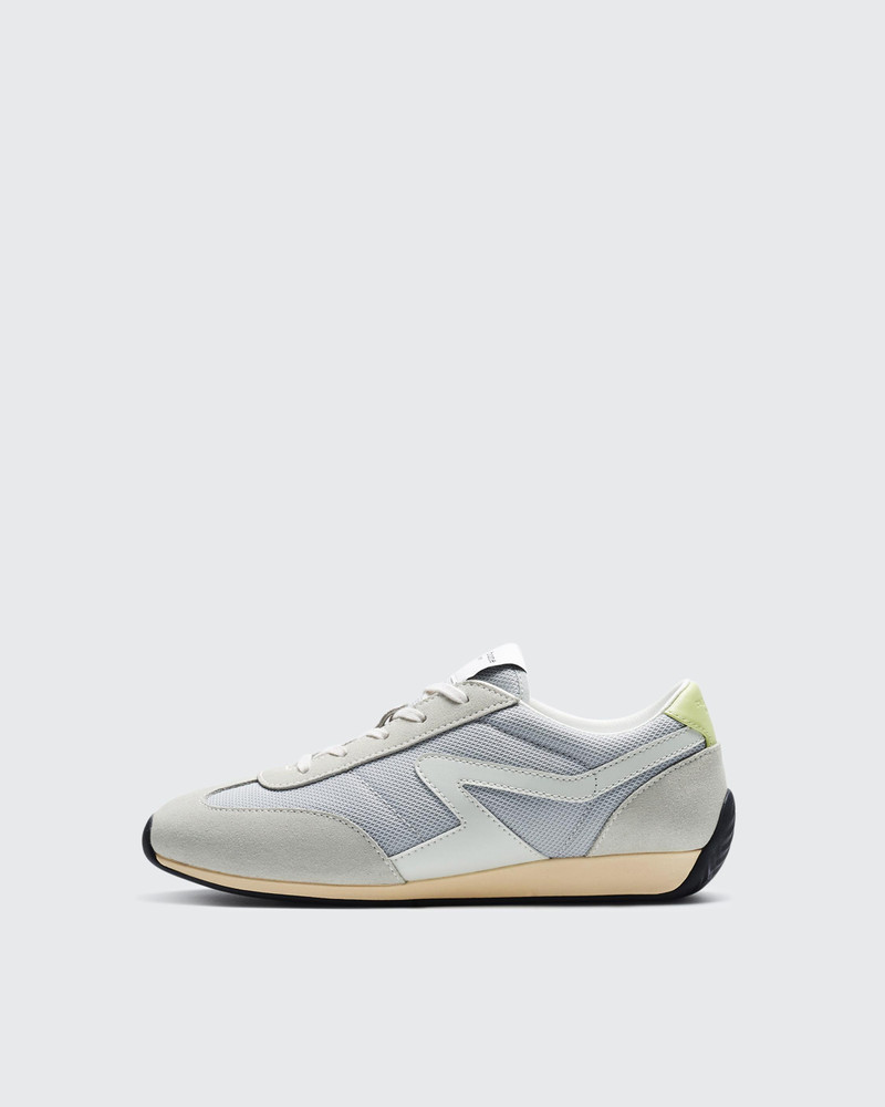 Retro Runner - Suede
Low Top Sneaker 1