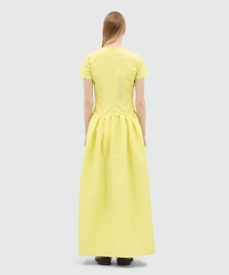 Yellow duchesse dress with train 3