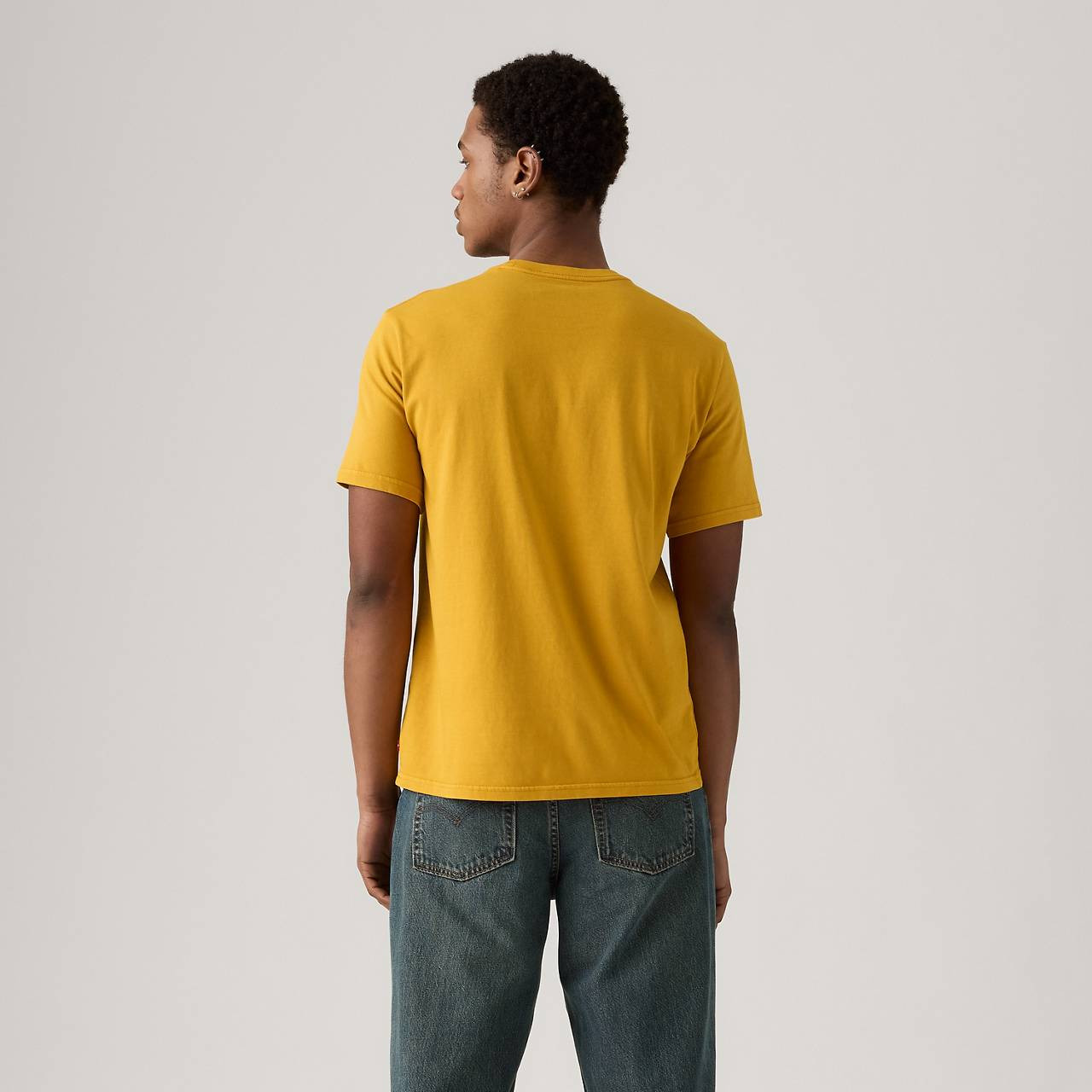 RELAXED FIT SHORT-SLEEVE GRAPHIC T-SHIRT - 4