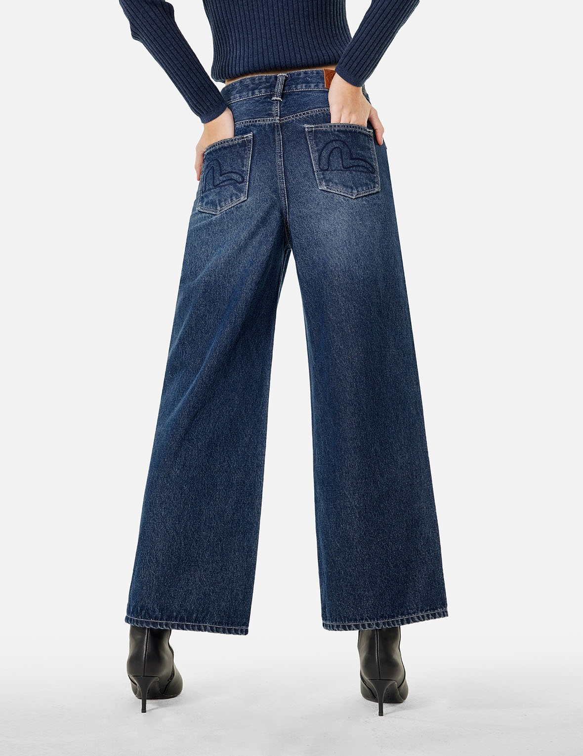 BUTTERFLY AND SEAGULL EMBROIDERY WIDE-LEG JEANS - 8