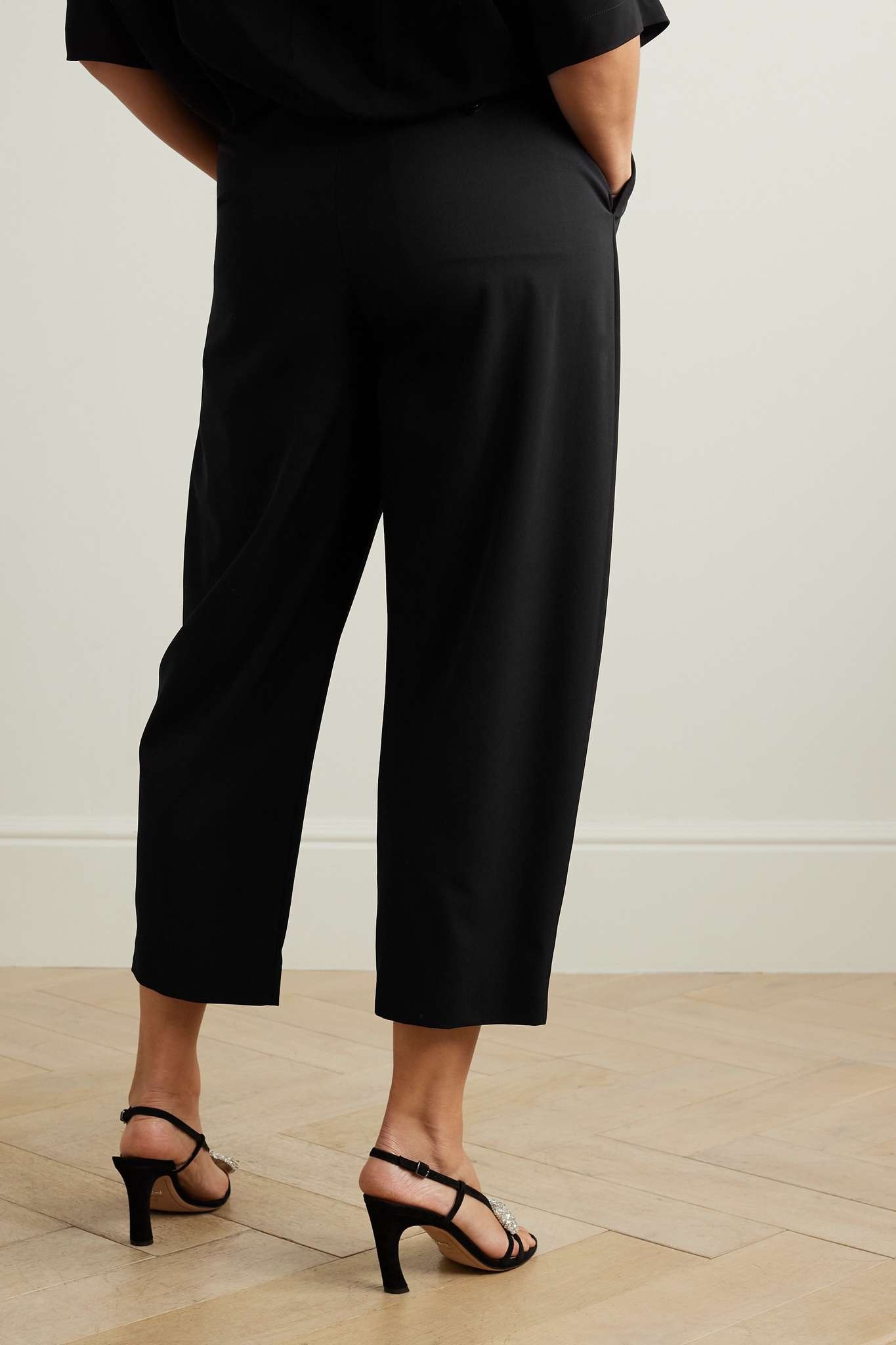 Cropped pleated wool-blend tapered pants - 3