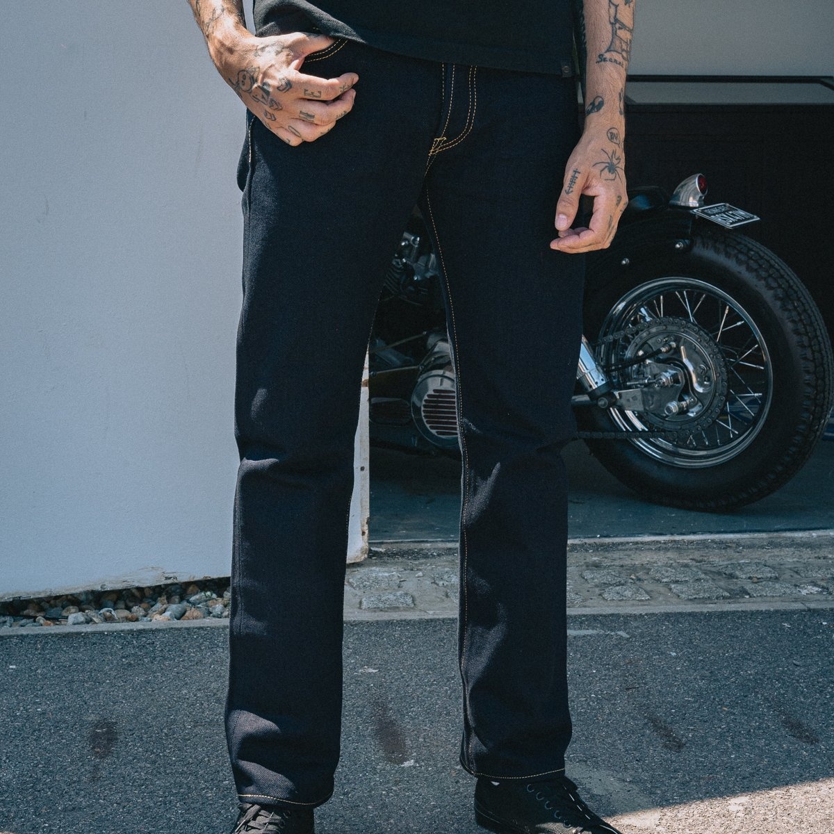 IH-666S-21ib 21oz Selvedge Denim Slim Straight Cut Jeans - Indigo/Black - 5
