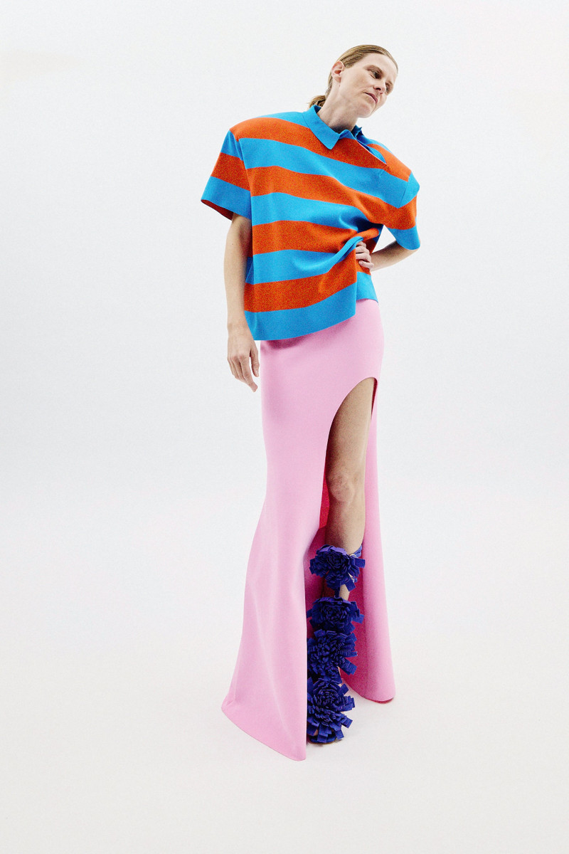 KNITTED FLARED SKIRT WITH CUT OUT PINK 4