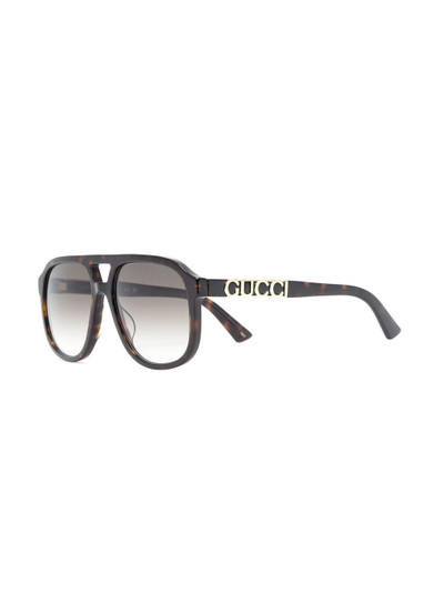 GUCCI pilot-frame logo-plaque sunglasses outlook