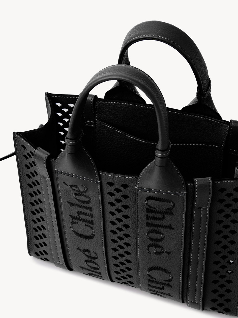 SMALL WOODY TOTE BAG WITH STRAP 4