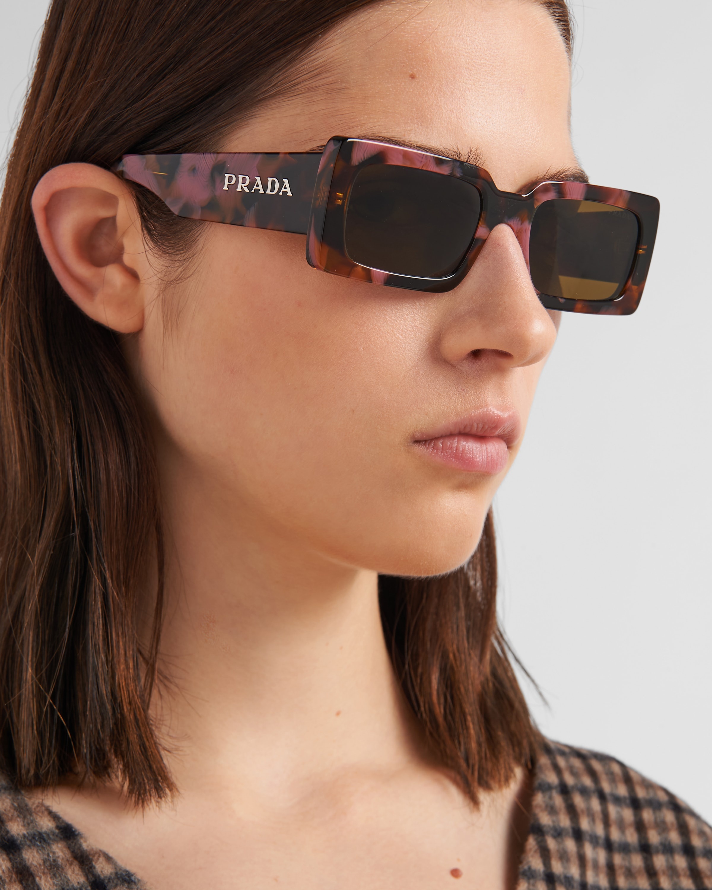 Sunglasses with Prada logo - 2
