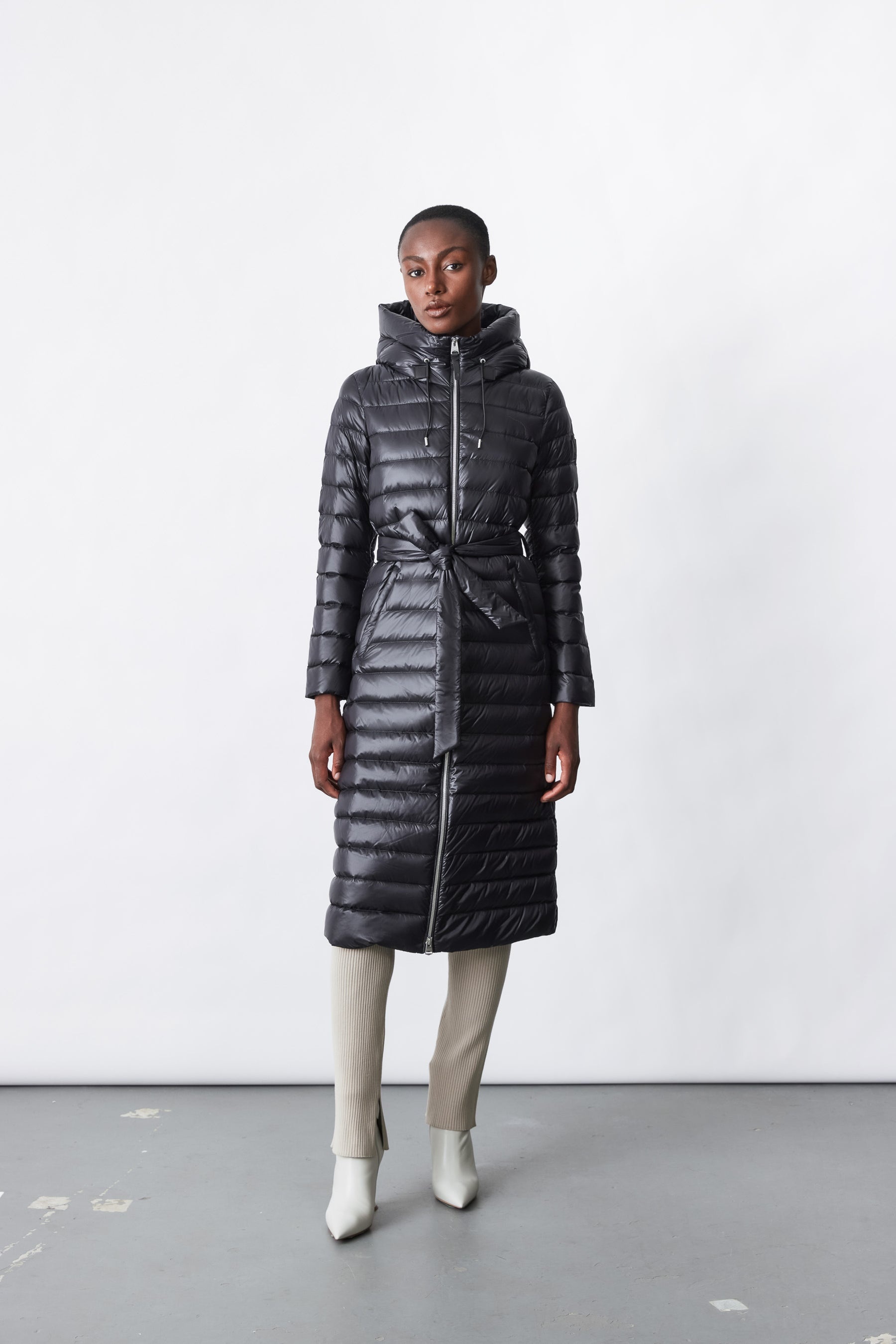 PORTIA Ultralight sateen down coat with tunnel hood for ladies - 6