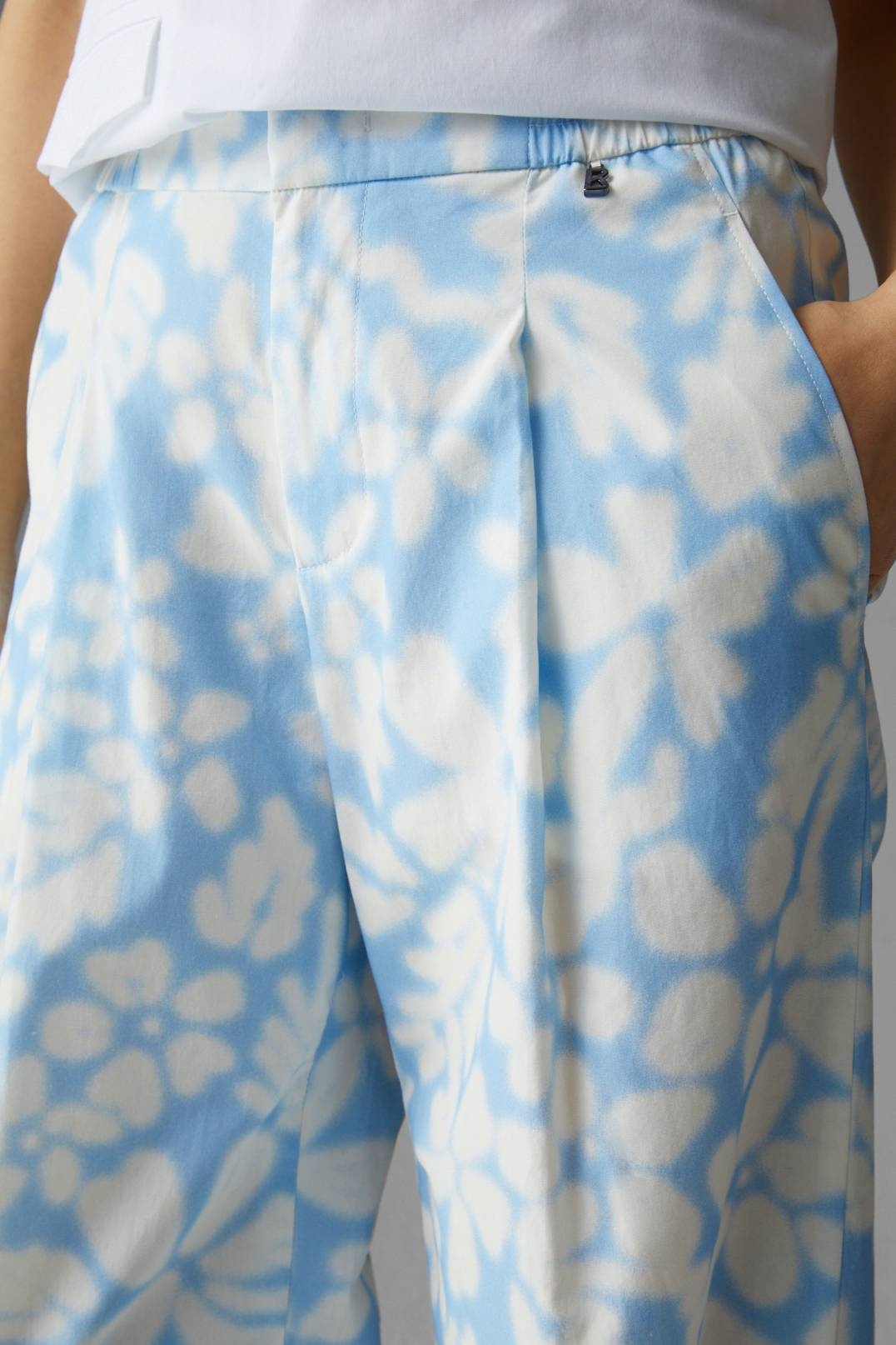 NIA MARLENE PANTS IN LIGHT BLUE/OFF-WHITE - 5