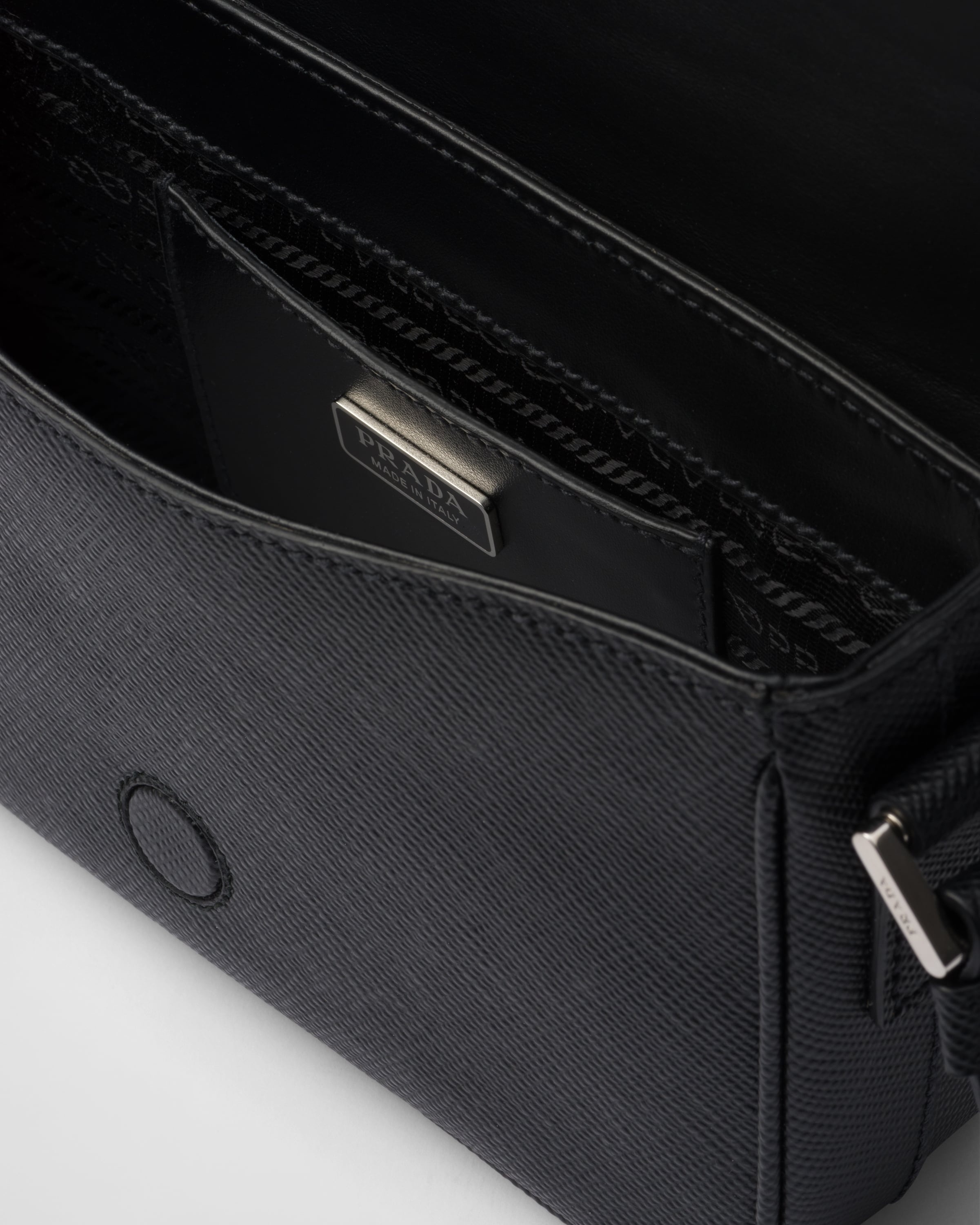 Saffiano leather shoulder bag - 5