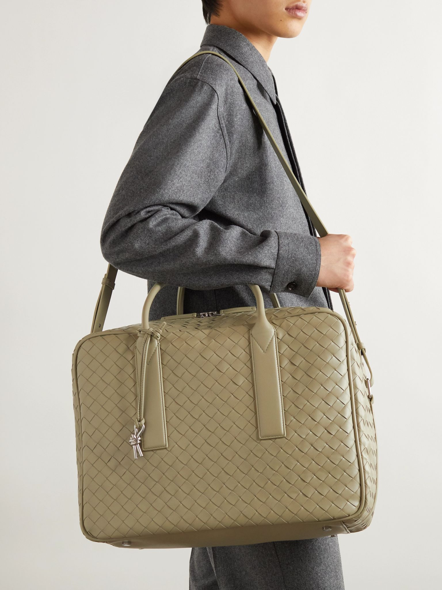 Getaway Intrecciato Leather Weekend Bag Green - 2