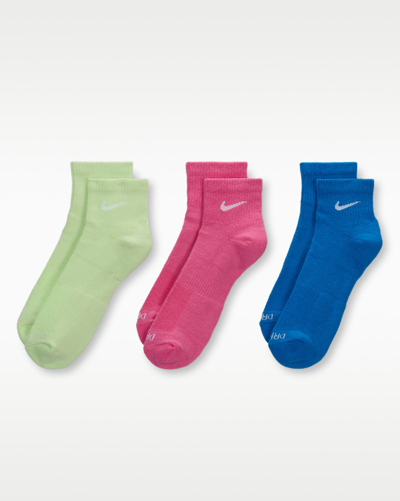Nike Nike Everyday Plus Cushioned Training Ankle Socks (3 Pairs) outlook