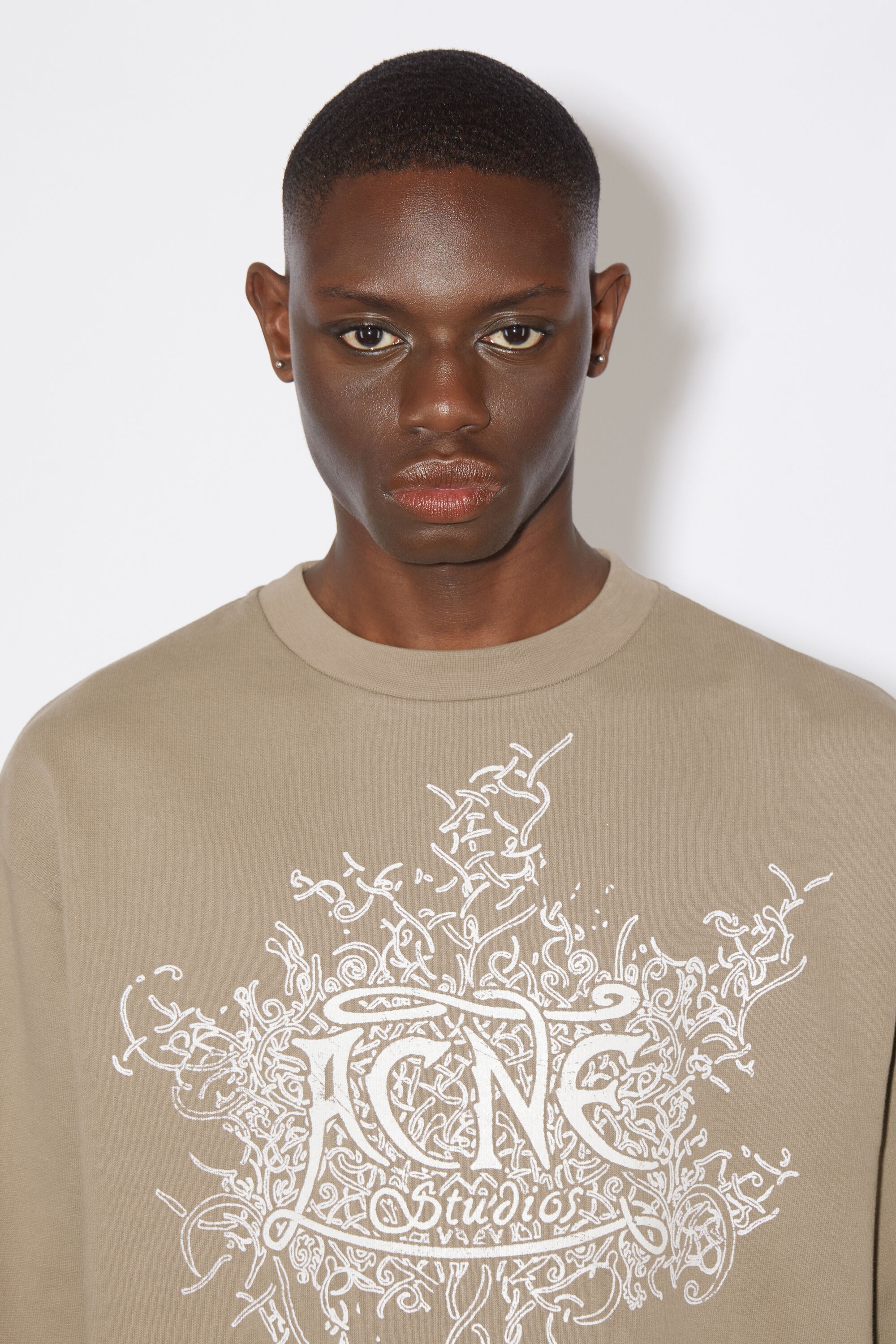 Glow in the dark logo sweater - Dark beige - 4