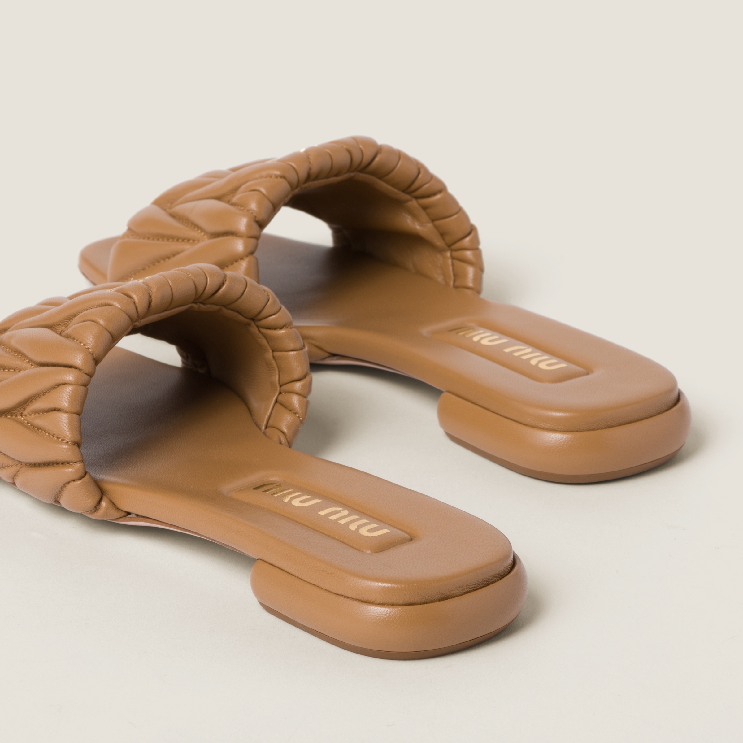 Matelassé nappa leather slides - 3