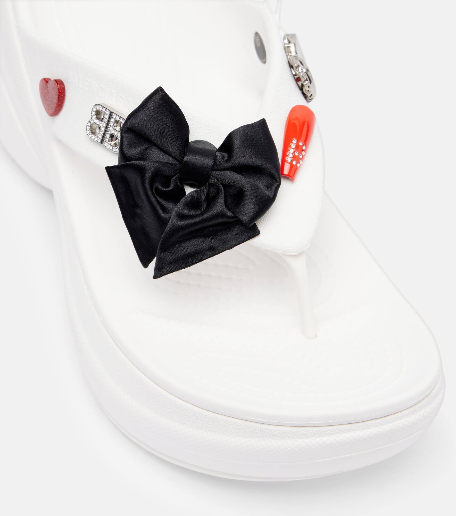 x Crocs thong sandals - 5