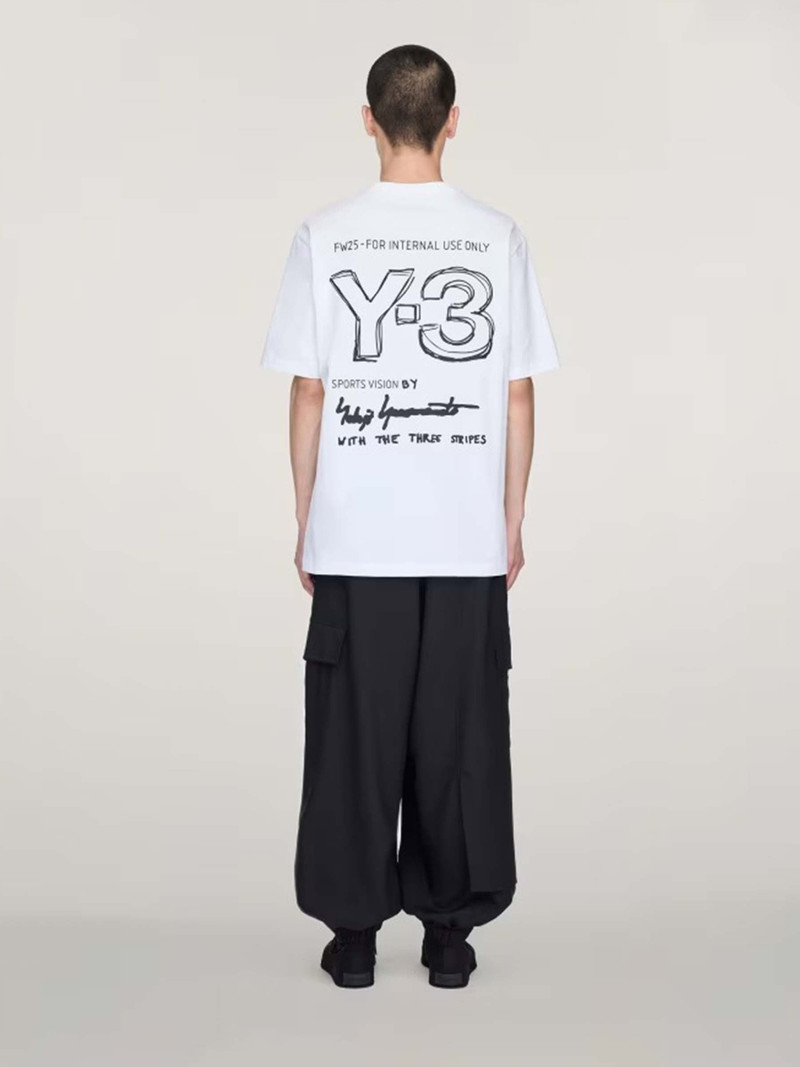 adidas SHORT SLEEVE T-SHIRT outlook