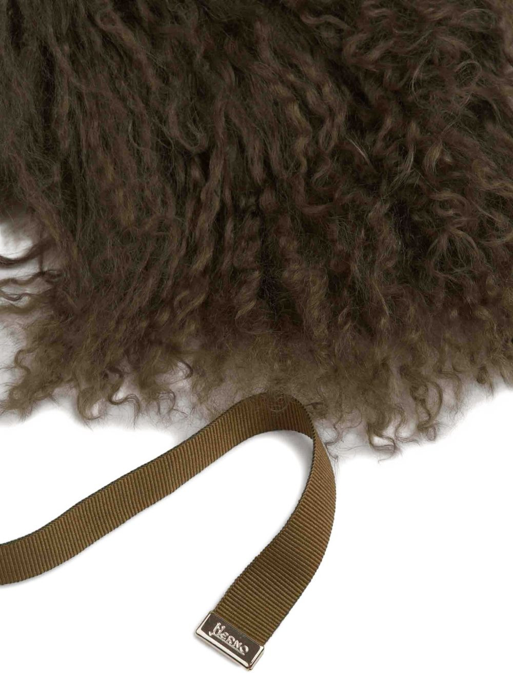 tie-fastening collar - 3