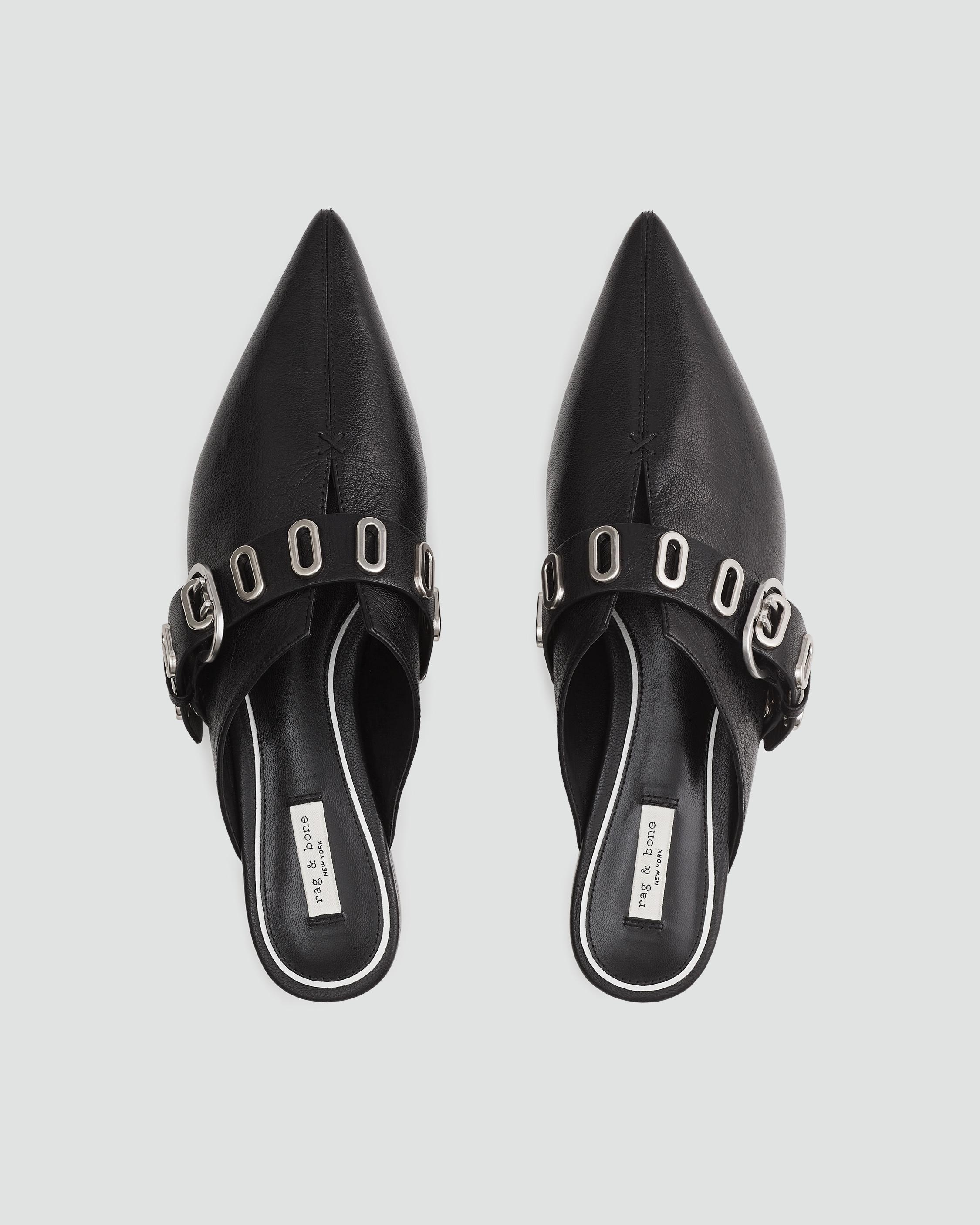 Victory Slide - Leather
Slip-On Flat - 4