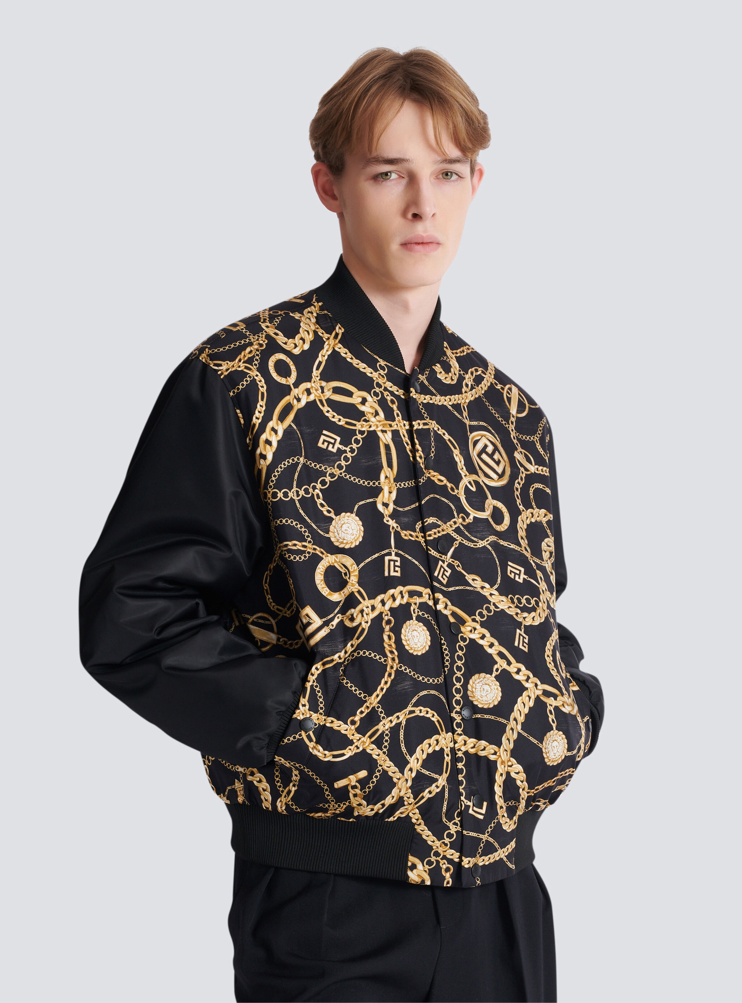 Reversible printed bomber jacket with Chaînes pattern - 6