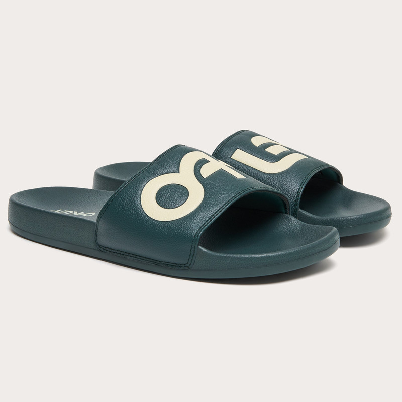OAKLEY Oakley B1B Slide 2.0 outlook