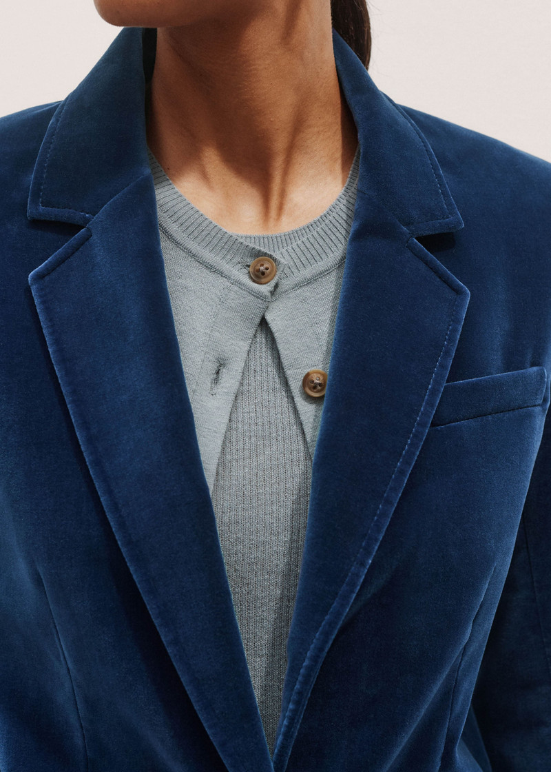 Sharp Shoulder Blazer 7