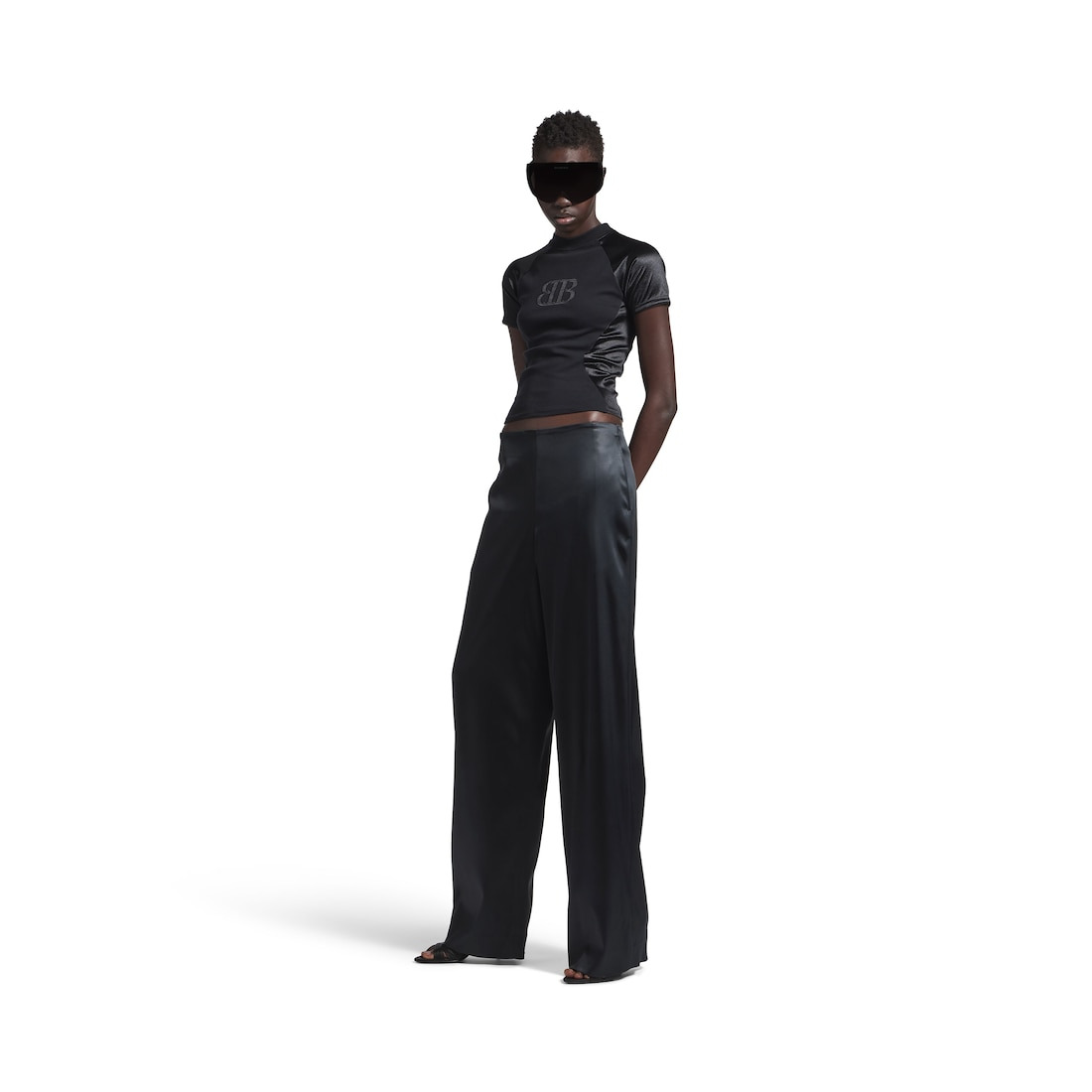 Women's Minimal Fluid Pants in Black - 2