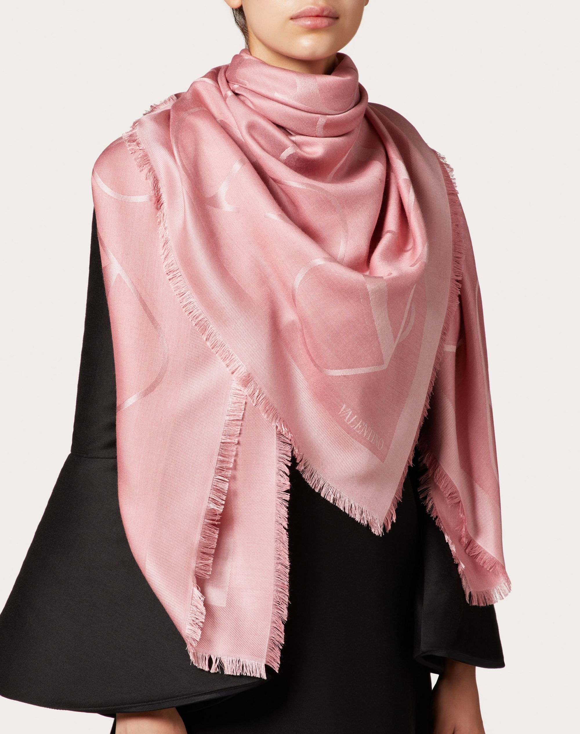 VLOGO shawl with lurex 140x140 cm / 55.1x55.1 in. - 4