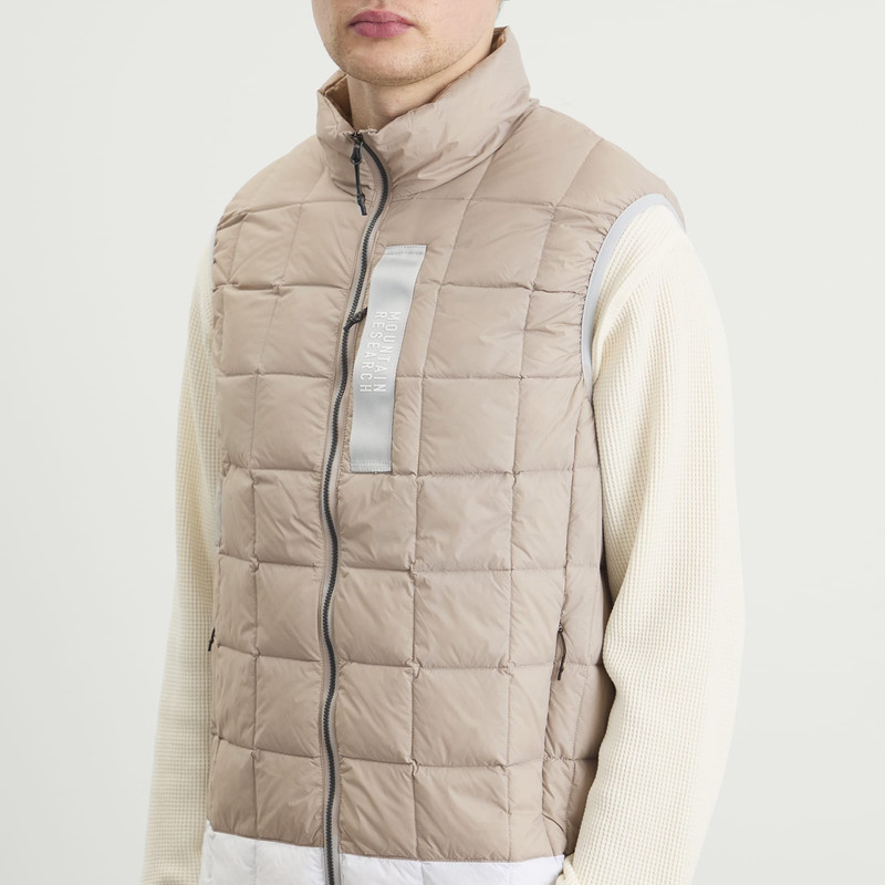 TAION Taion x Mountain Research Down Zip Vest outlook