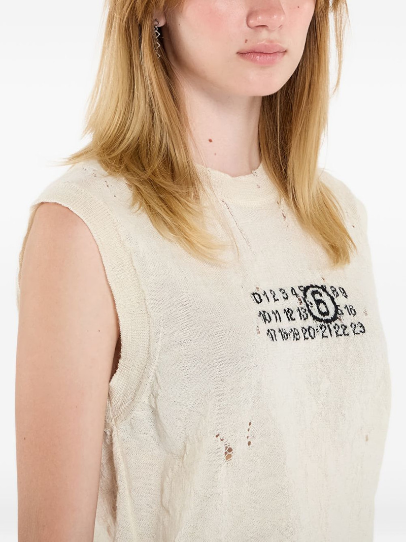 Numeric-logo distressed knitted vest 6