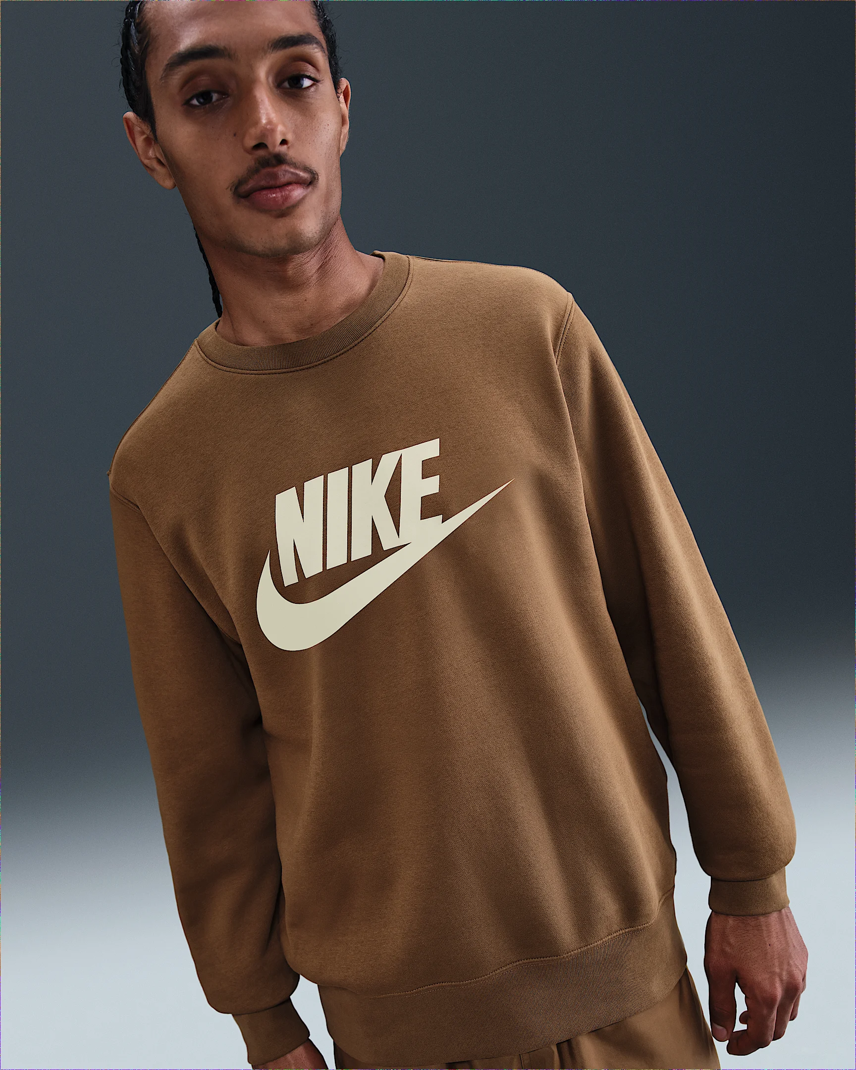 Nike Sportswear Club Men's Graphic Fleece Crew - 1