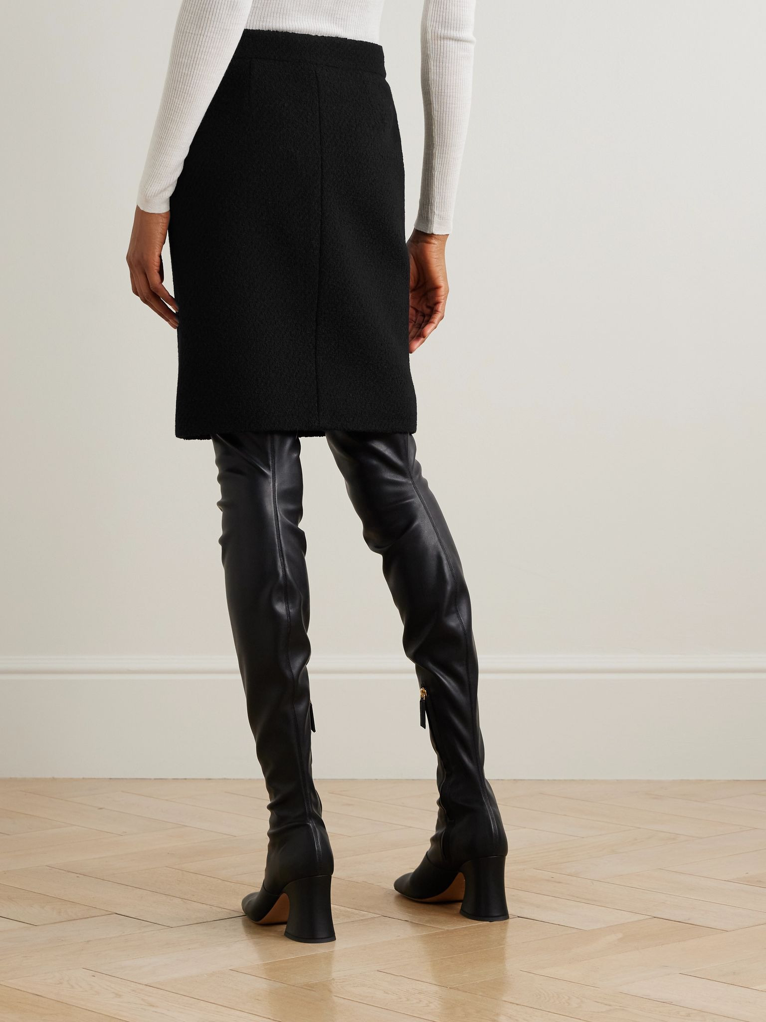 Button-embellished wool-blend bouclé mini skirt Black - 4