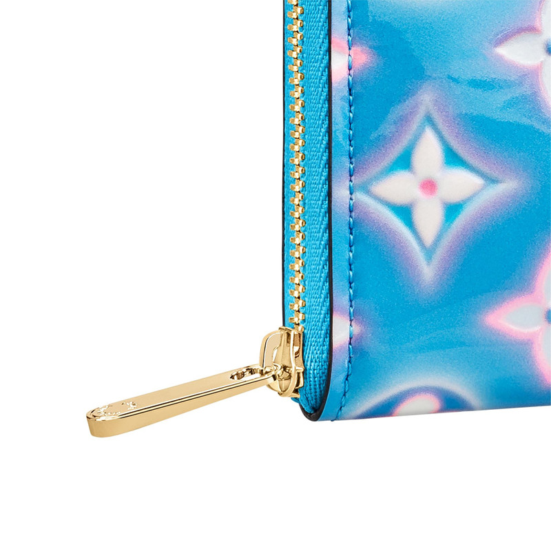 Louis Vuitton Zippy Coin Purse outlook
