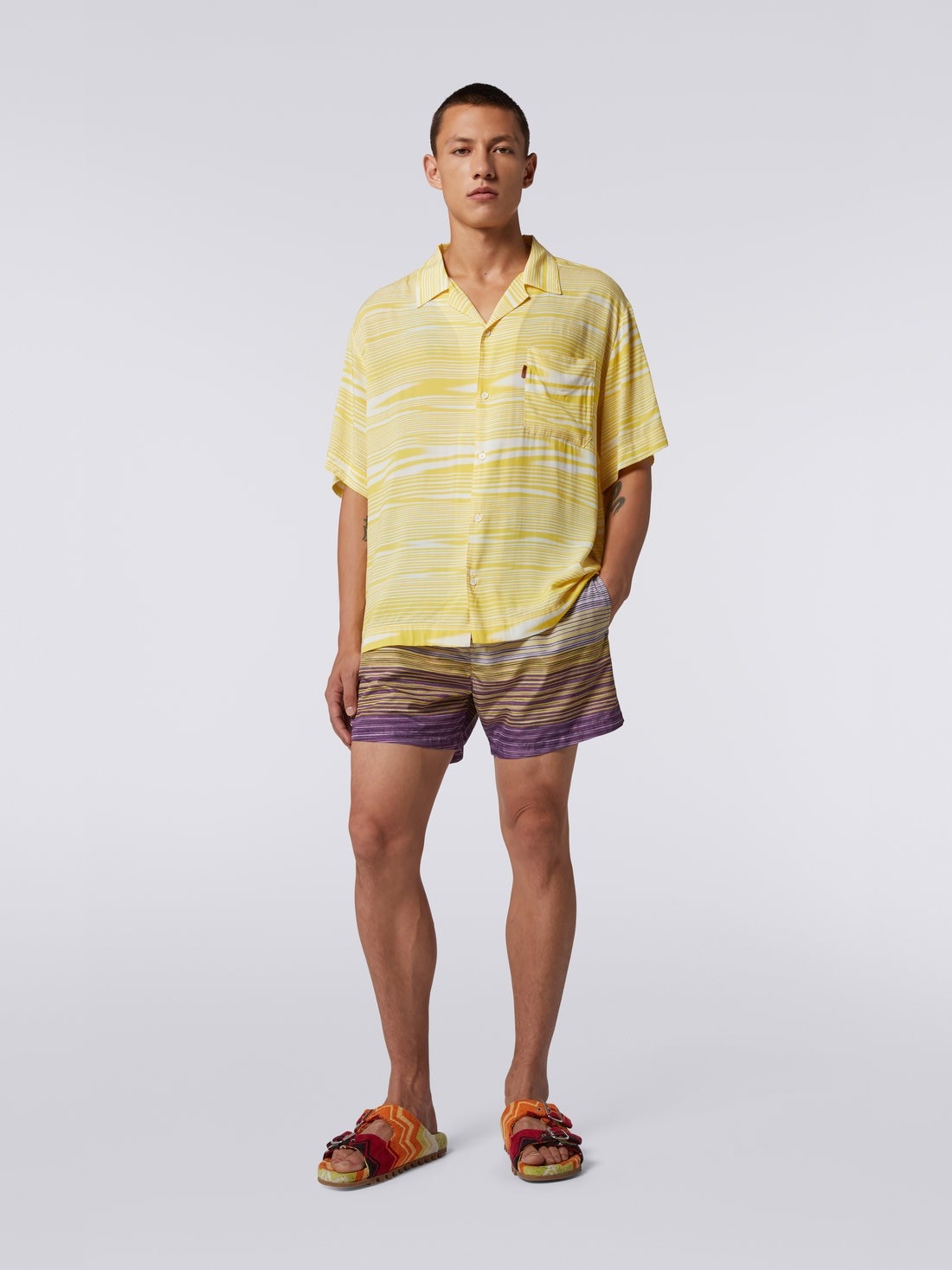 Short-sleeved viscose bowling shirt - 2