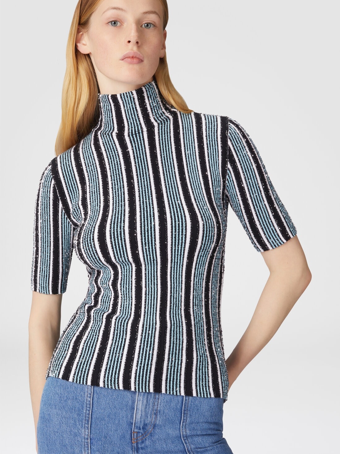 Short-sleeved striped turtleneck with sequins - 4