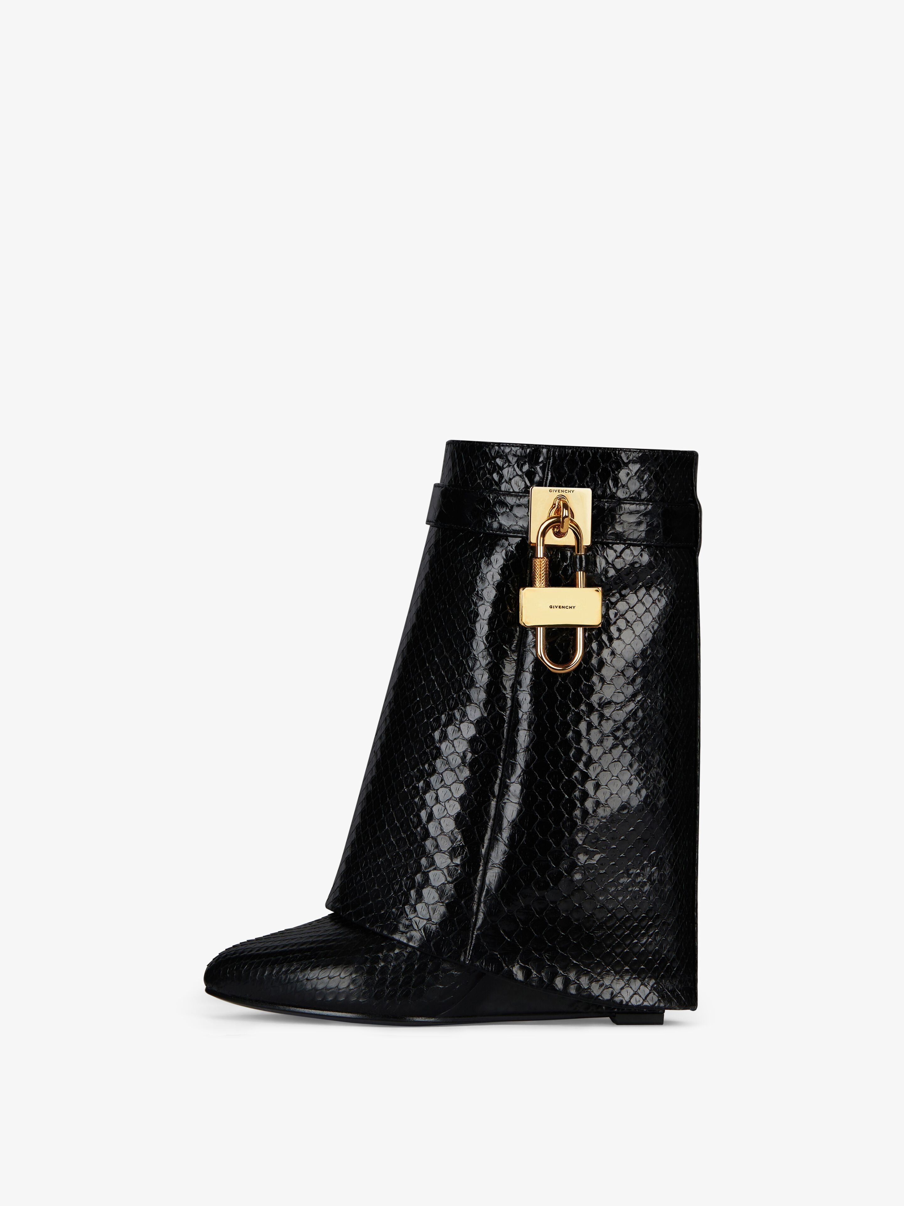 SHARK LOCK ANKLE BOOTS IN PYTHON - 3