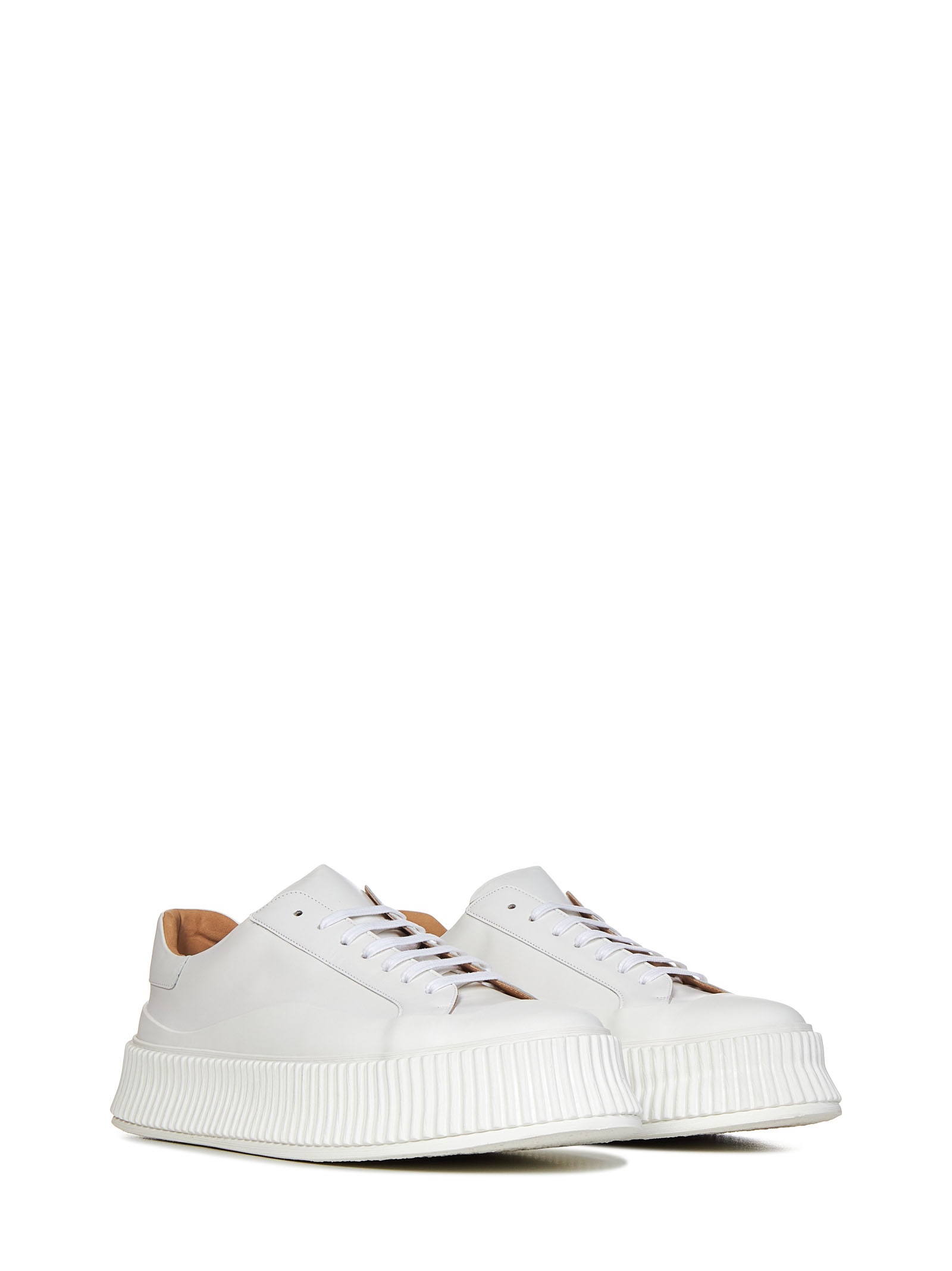 Snow-colored calfskin low-top sneakers with vulcanized rubber sole. - 2