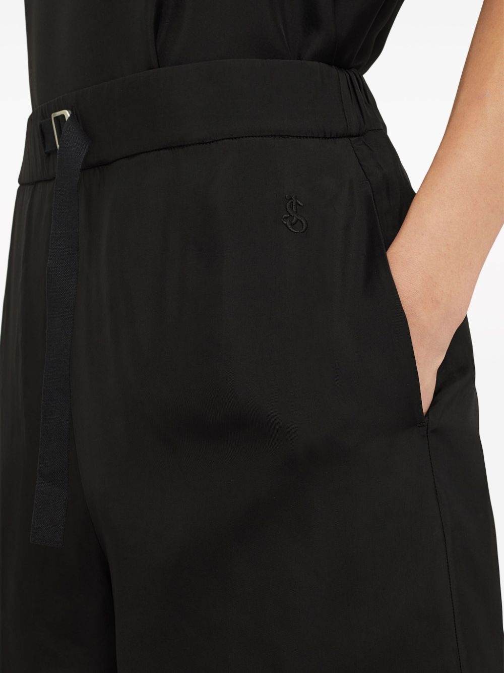 buckle-fastening thigh-length shorts - 5