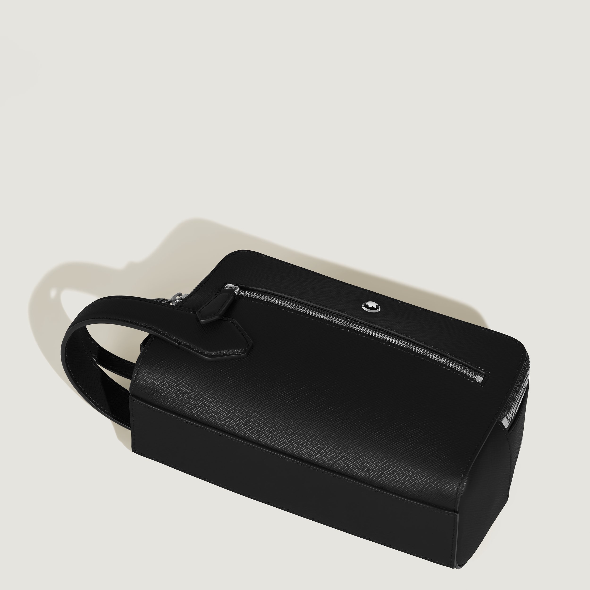 Sartorial washbag 10
