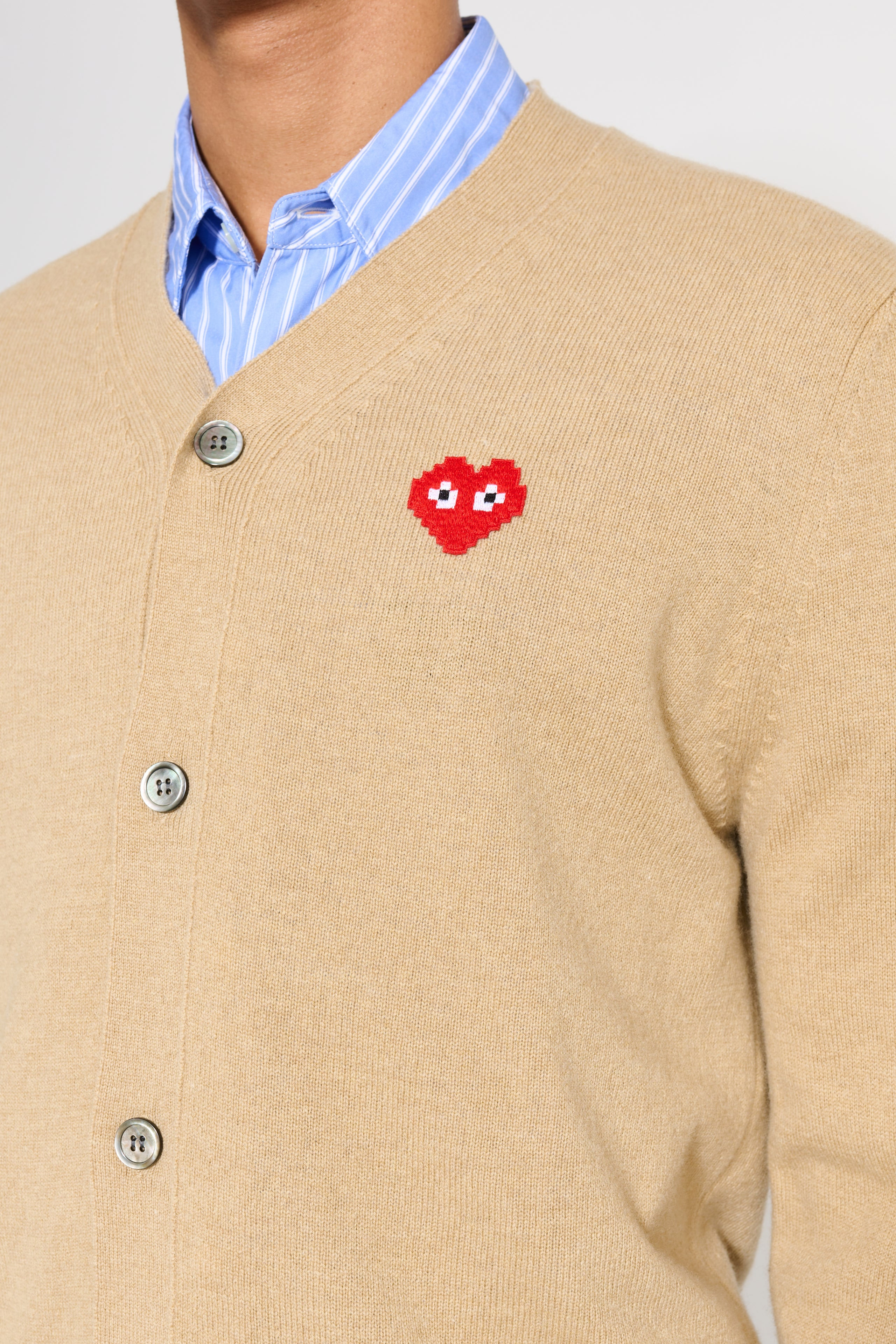 COMME DES GARÇONS PLAY X INVADER CARDIGAN LIGHT CAMEL - 4