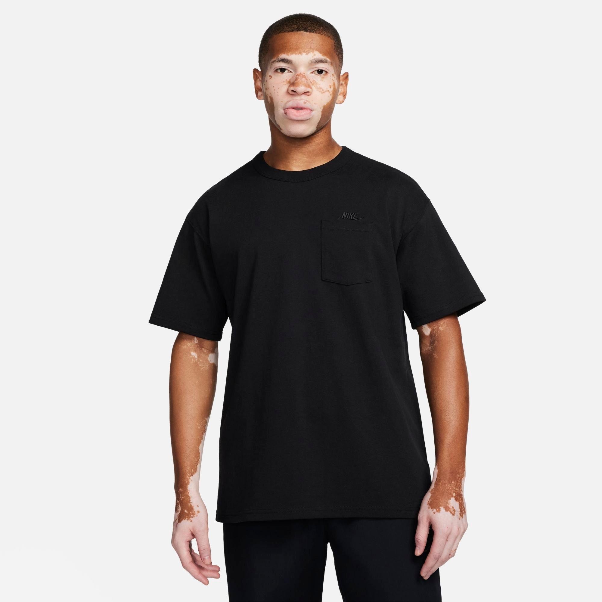 MEN'S NIKE SPORTSWEAR PREMIUM ESSENTIALS POCKET T-SHIRT - 1