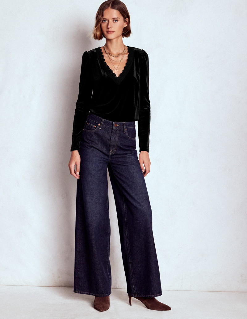 Flora V-Neck Velvet Top-Black 5