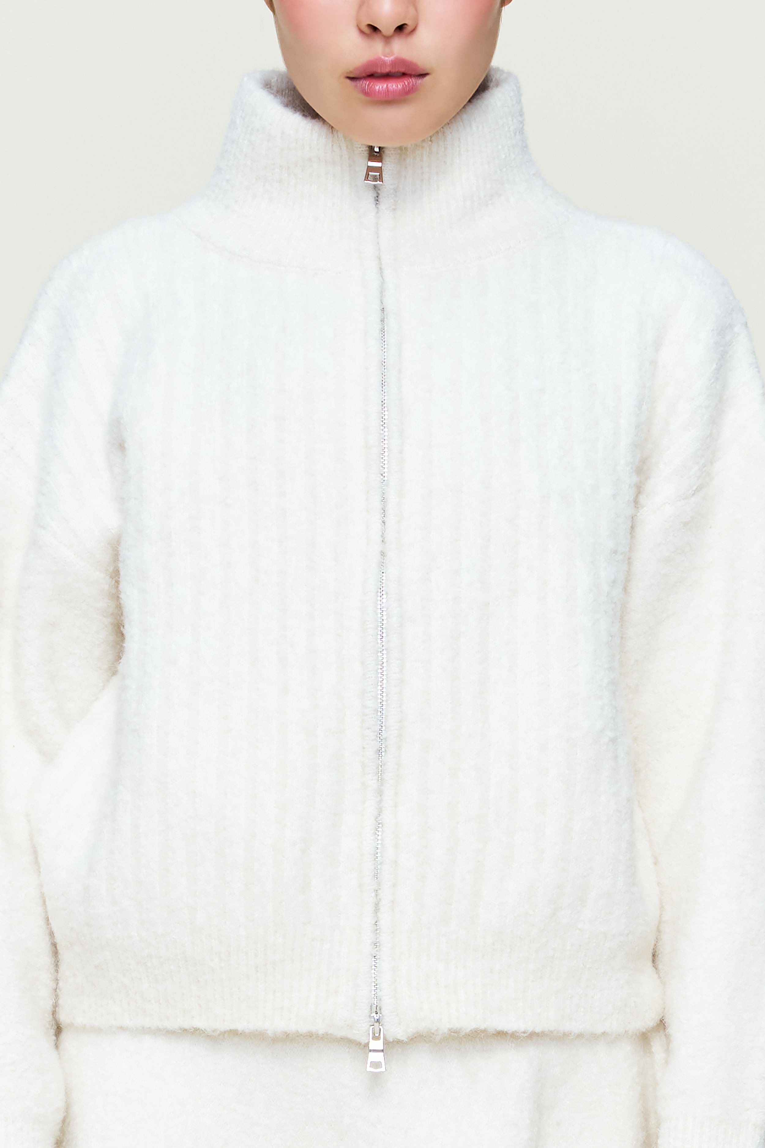 MILA ZIP UP - 4