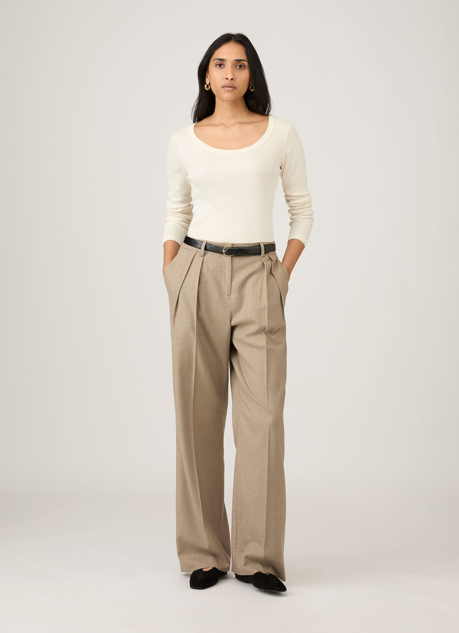 Ribbed Scoop Neck T‑shirt - 2