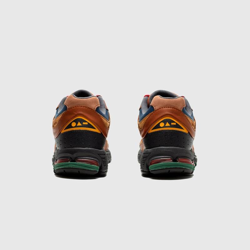 New Balance M2002RWM "HIKING PACK" outlook