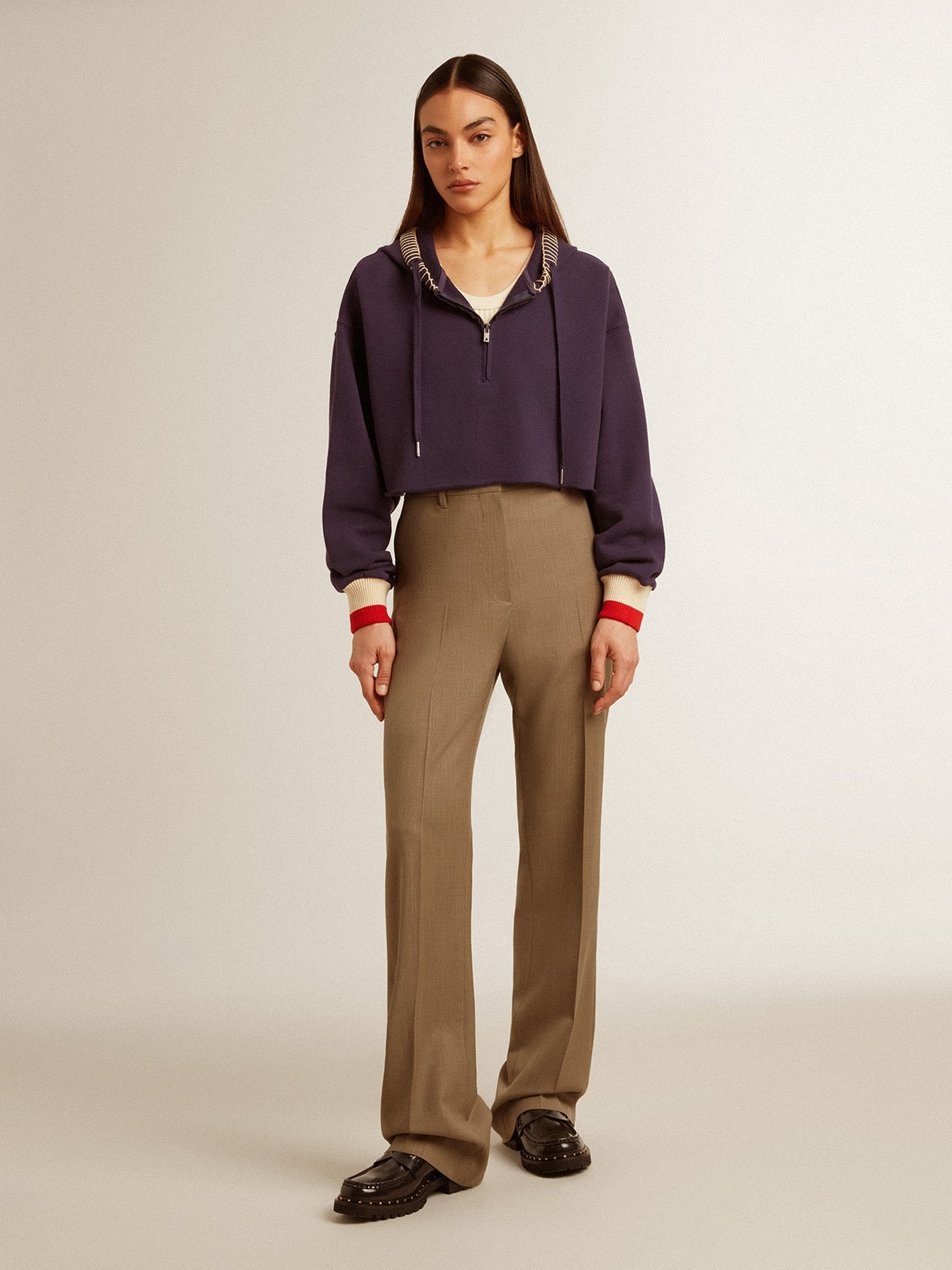 Dark blue cropped sweatshirt with zip fastening and embroidered hood - 6