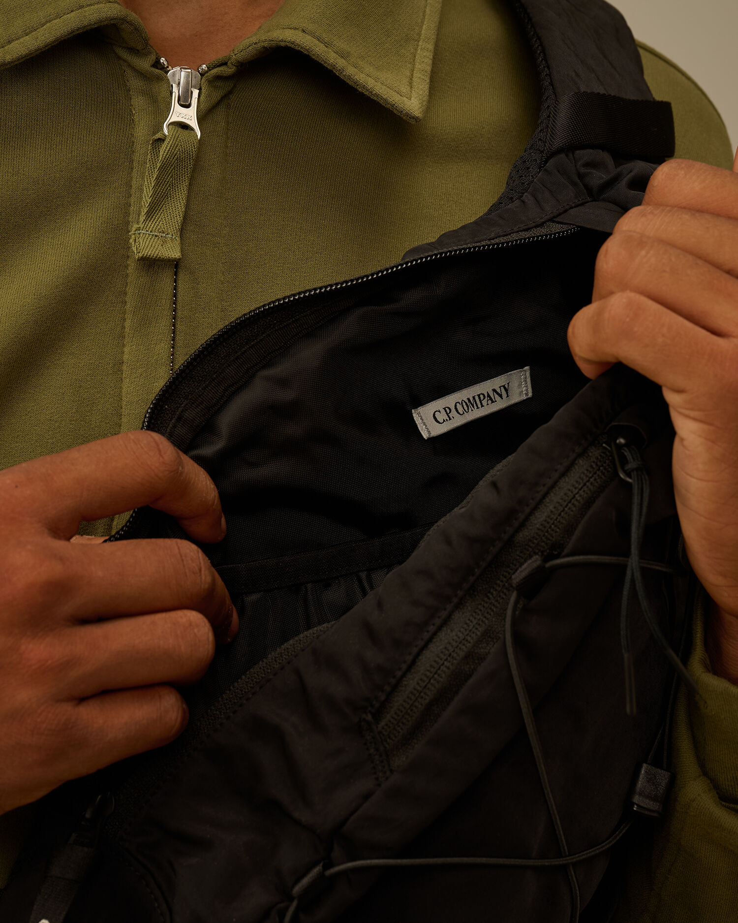 Nylon B Lens Crossbody Rucksack - 4