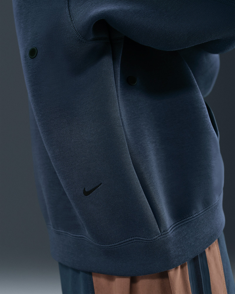 Nike Tech Men's Pullover Hoodie with Reflective Accents 6