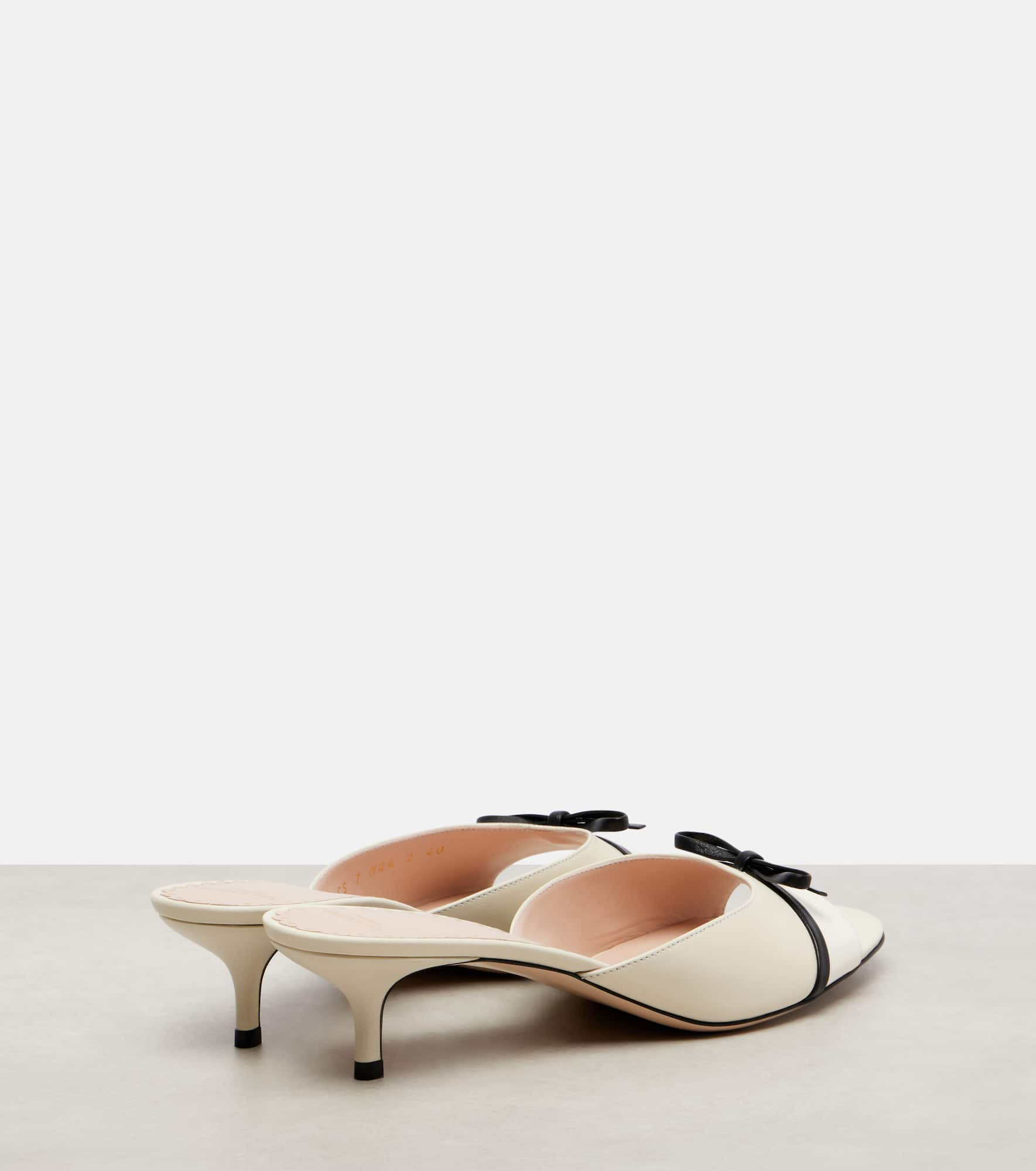 Bepointy 45 patent leather mules - 2