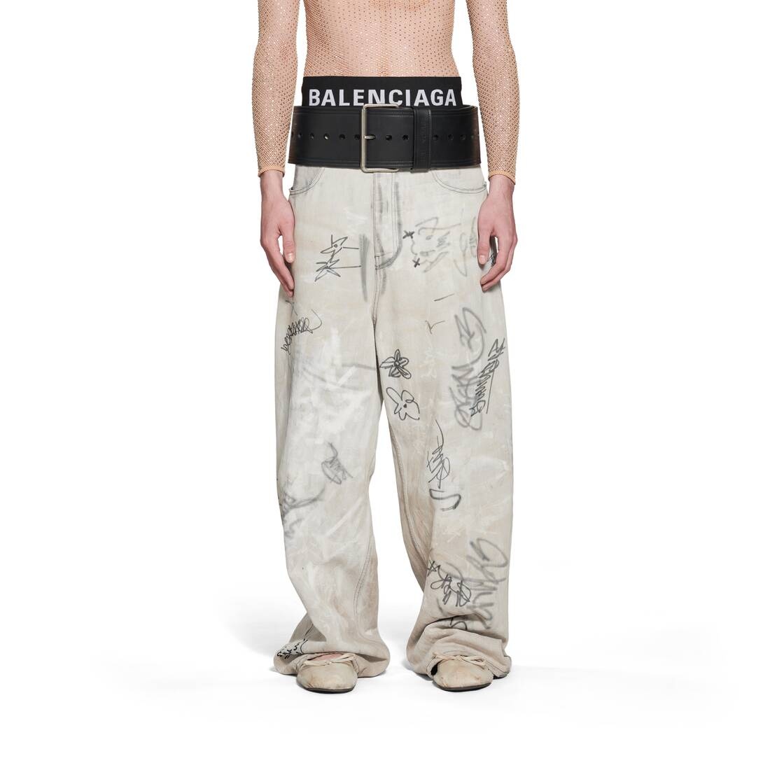 Graffiti Baggy Pants in Black - 5