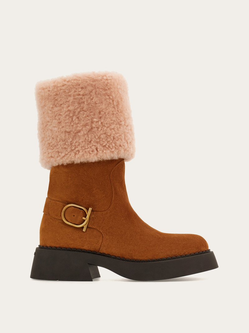 Ankle boot with chunky shearling detail 1