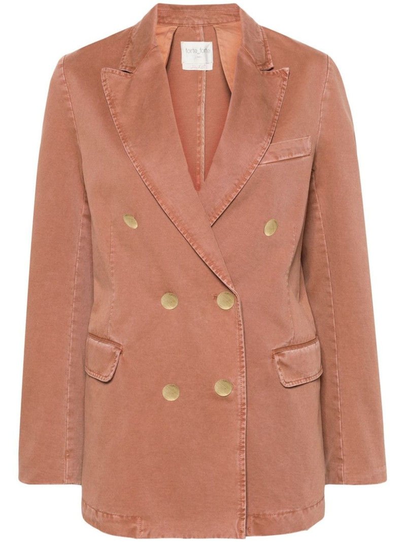 peak-lapels double-breasted blazer 1